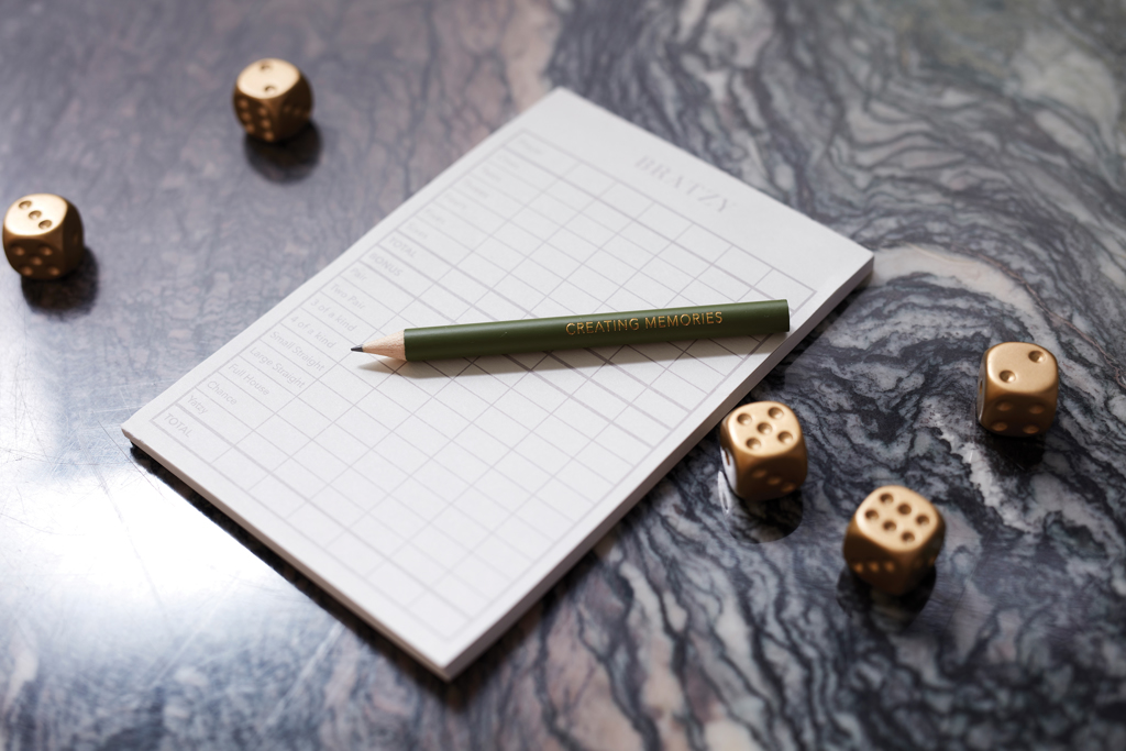 Stift, notizblock, bleistift, grüner bleistift, schreiben, würfel