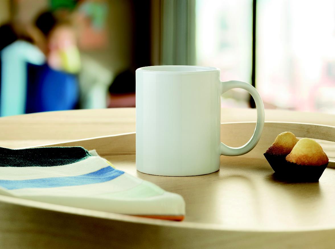 Kaffeebecher, Tee-Becher, Keramikbecher, weißer Becher, Kaffeepause-Setup