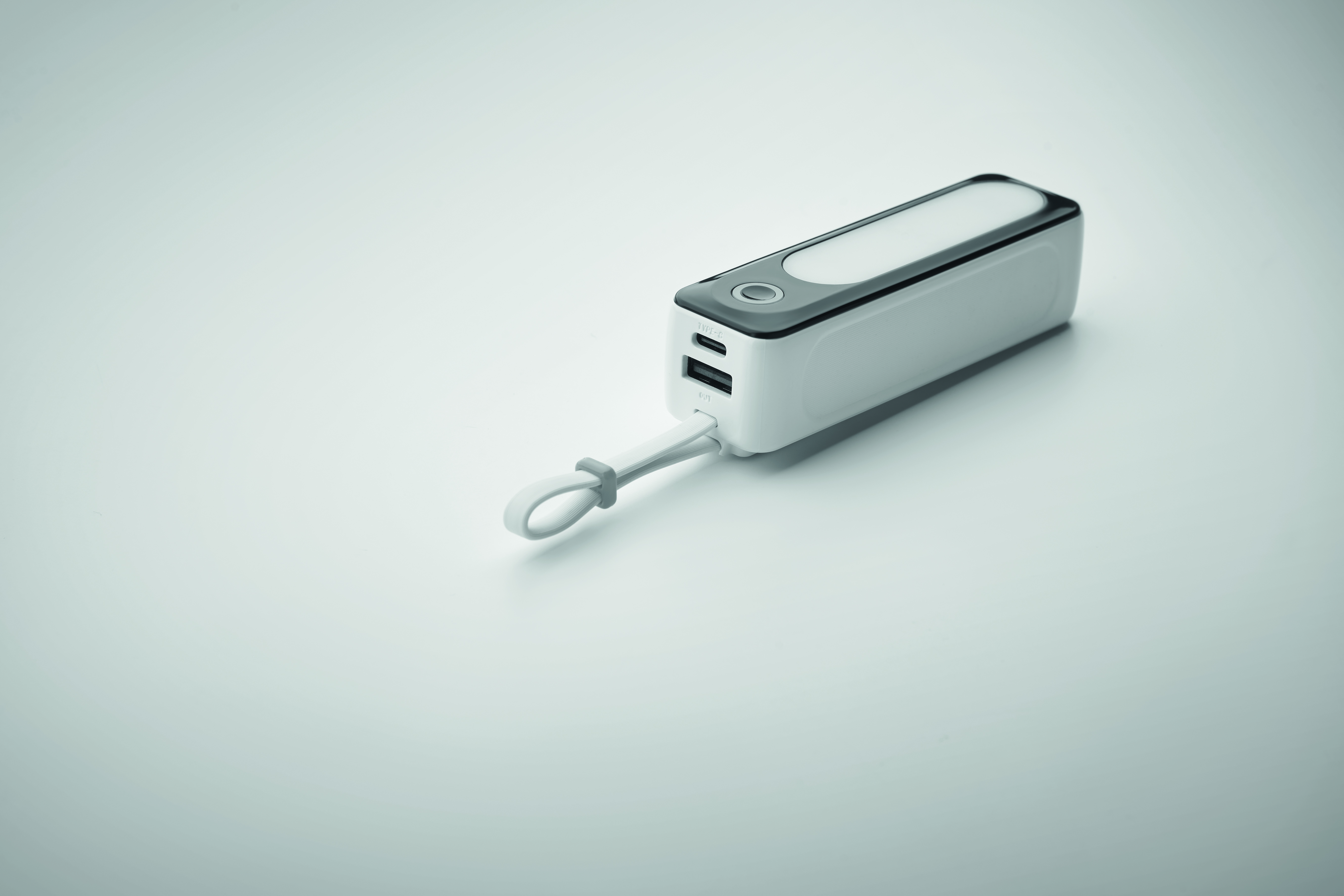 Power bank, USB charging, USB-C, Tragbare Ladeeinheit, Kabel enthalten, Power Bank, USB-C, USB-A, Tragbares Ladegerät, Weiß, Powerbank, USB-C, USB-A, Weiß, Tragbares Ladegerät, powerbank, USB, Ladung, Batterie, Kabel