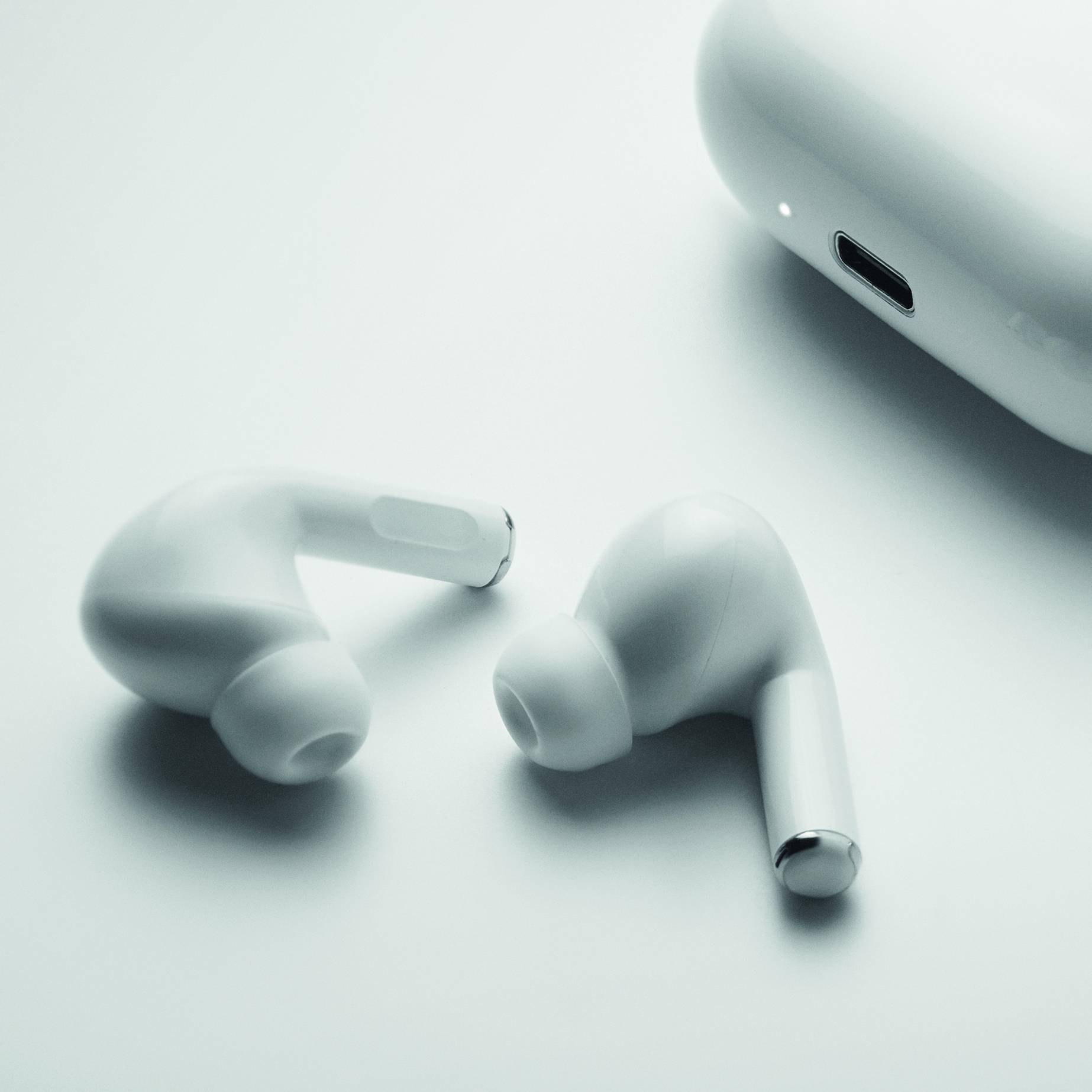 In-Ear, Kopfhörer, AirPods, Kabellos, Stöpsel, Kopfhörer, In-Ear, Bluetooth, Ladehülle, Ohrenstöpsel, Earbuds, Wireless, Kopfhörer, Ladecase, USB-C, Kopfhörer, In-Ear, Bluetooth, Lautsprecher, Wireless